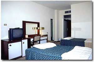 Commodore Hotel Amman Exterior photo